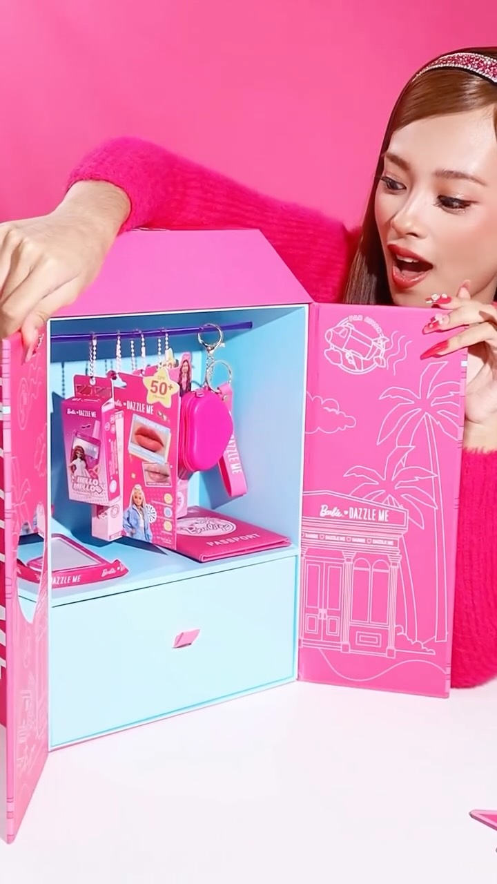 Dazzle Me event